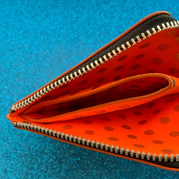 COMME DES GARCONS Orange Wallet With Silver Dots - Picture 3 of 5